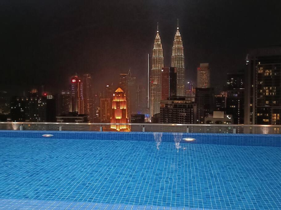 Apartemen Col 30a Super Balcony Klcc Kl Tower View *