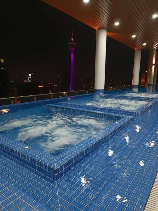 Apartemen Col 30a Super Balcony Klcc Kl Tower View