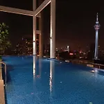 Col 30A Super Balcony Klcc Kl Tower View