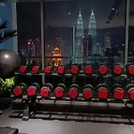 Col 30A Super Balcony Klcc Kl Tower View