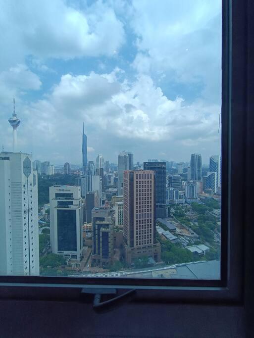 Pangsapuri Col 30a Super Balcony Klcc Kl Tower View *
